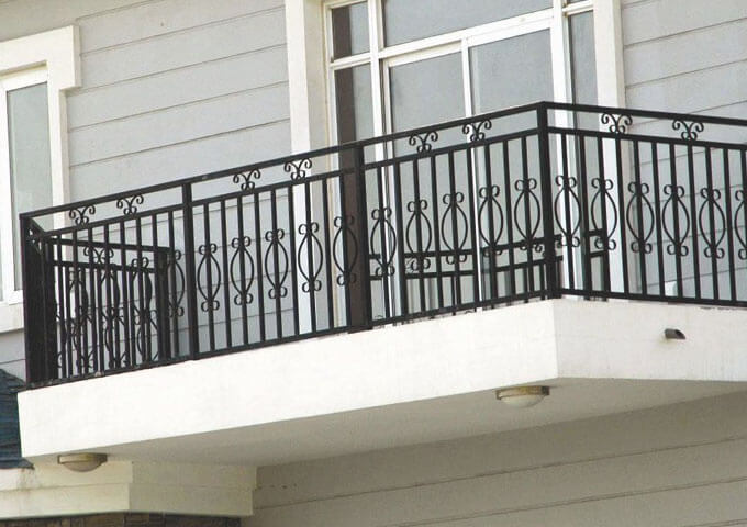 пример работы Перила кованые для балкона